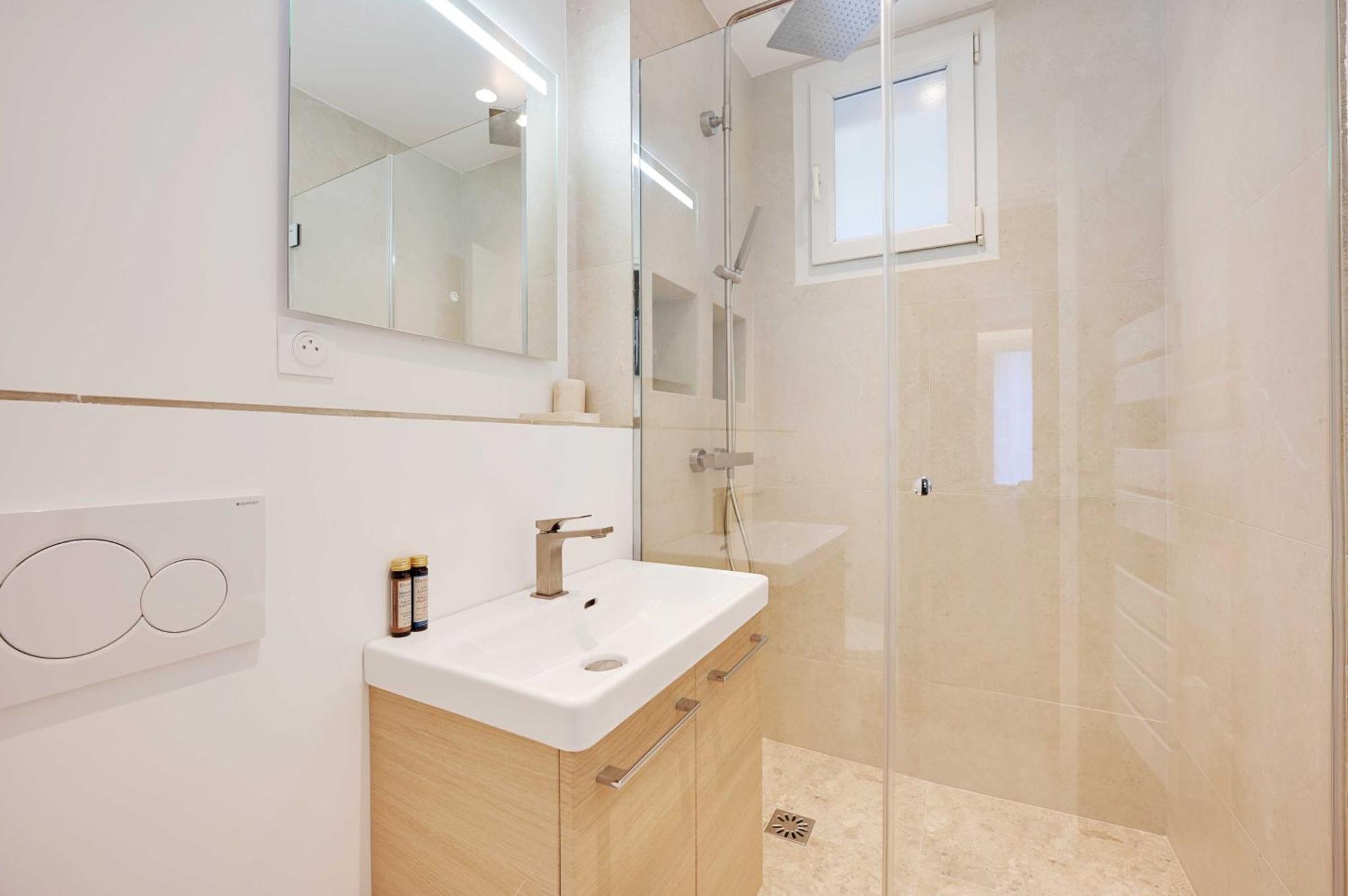 Charming -1br-2p- Batignolles Appartement *